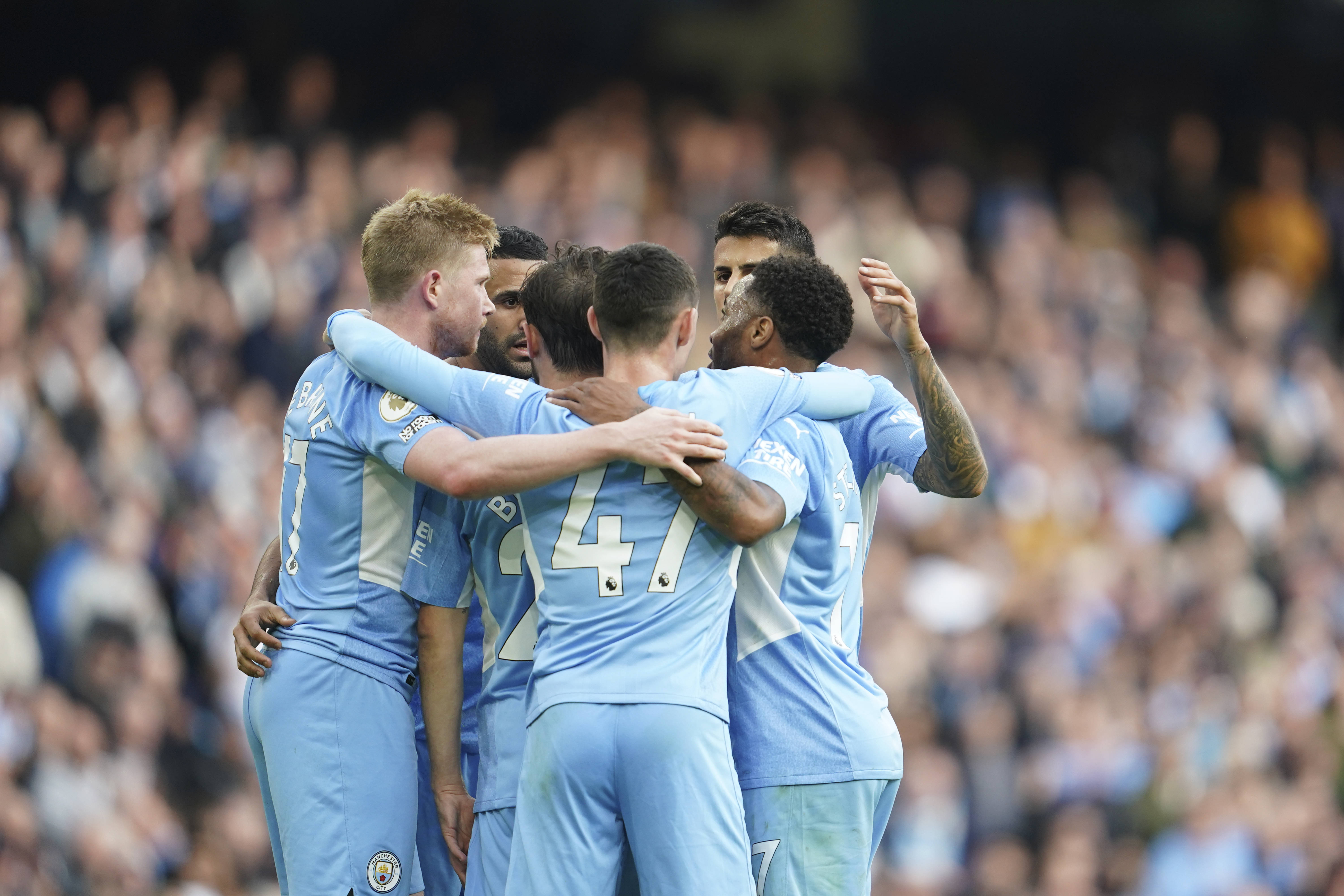 关于曼城阵容深厚,英超卫冕前景尽显雄心的信息 关于曼城阵容深厚,英超卫冕前景尽显雄心的信息