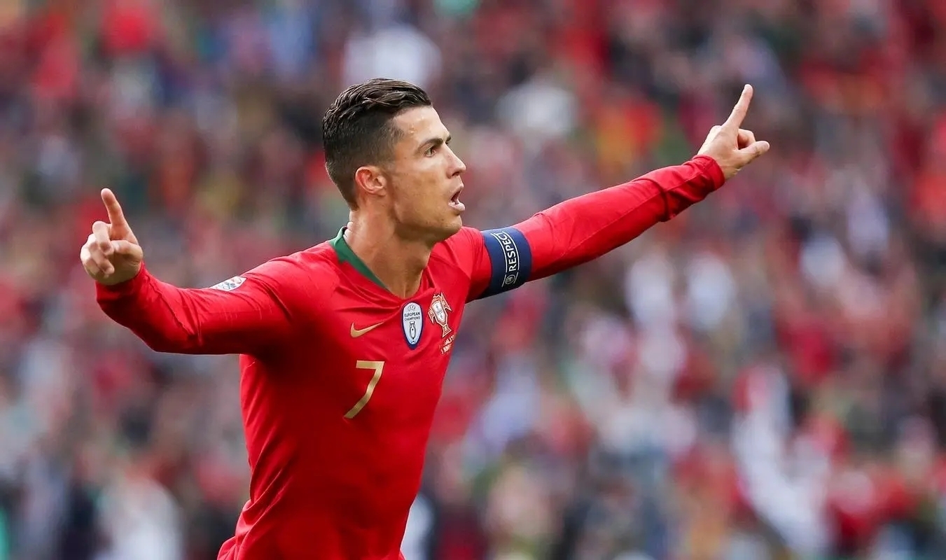 开云sport-关于葡萄牙国脚大演帽子戏法,全队狂取五球的信息