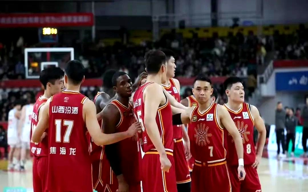 山西男篮亲近球迷举行见面会 山西男篮亲近球迷举行见面会