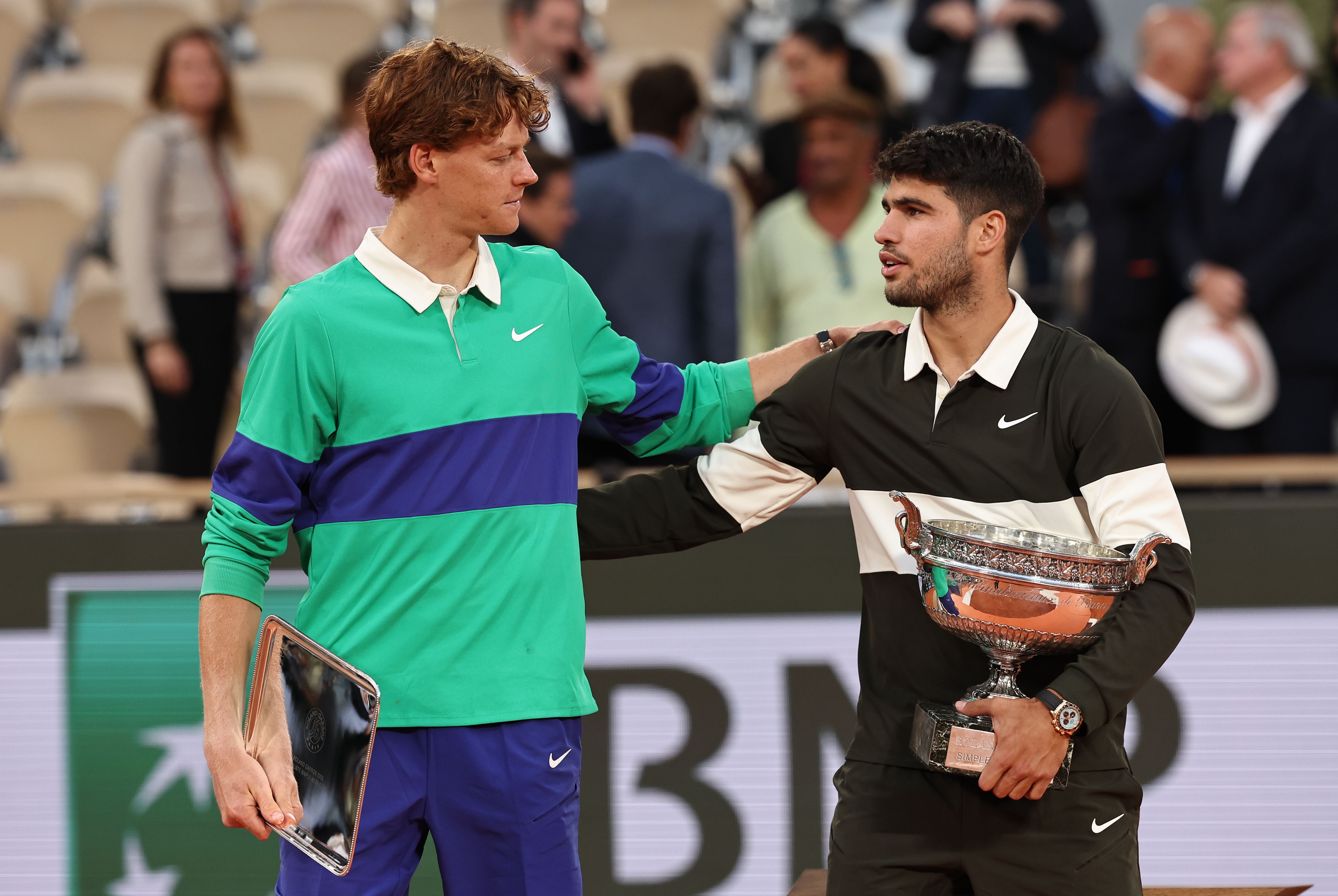 ATP总决赛鏖战法网，阿尔卡拉斯扛起全队的简单介绍