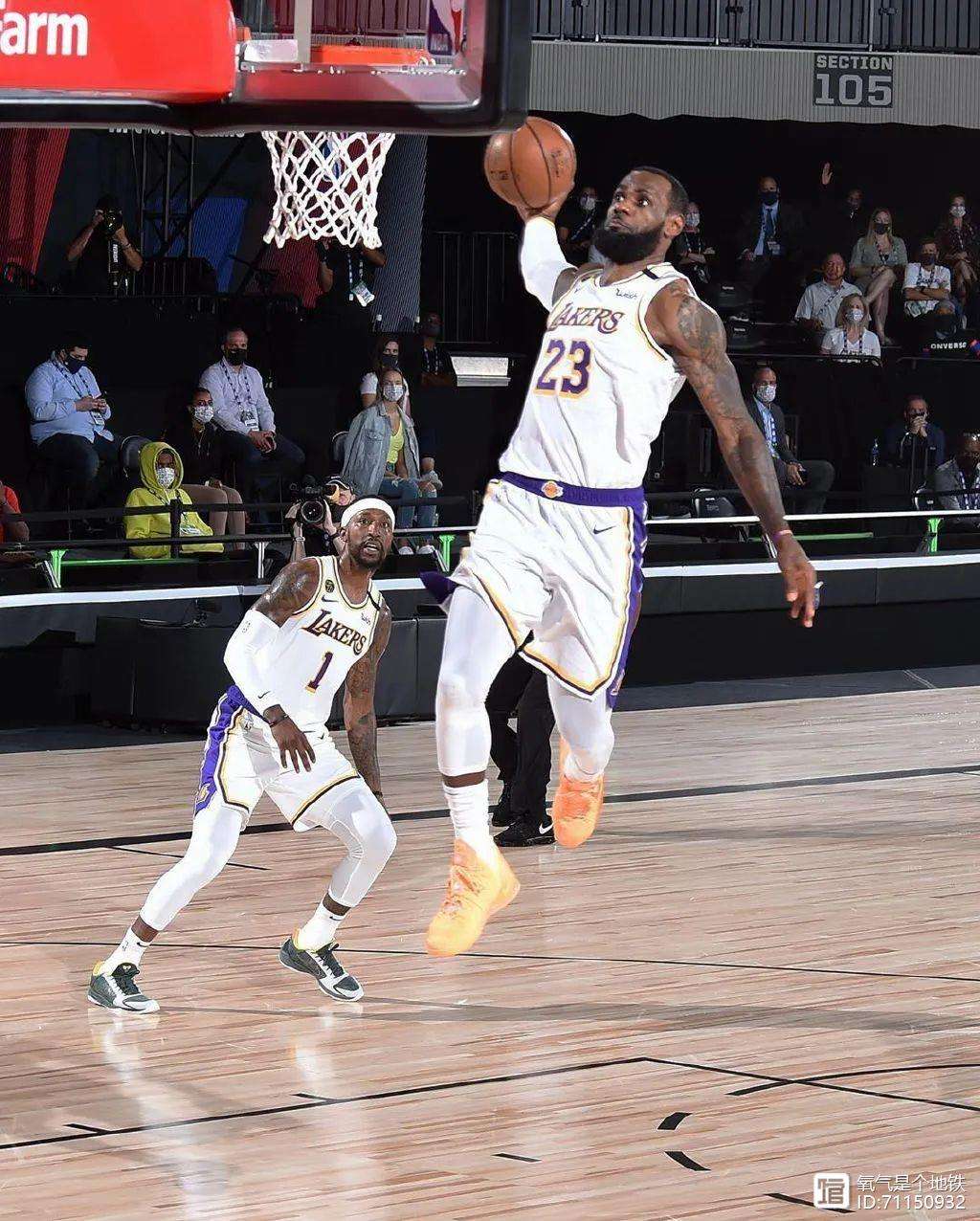 爵士鏖战广州队,詹姆斯带队取胜 爵士鏖战广州队,詹姆斯带队取胜