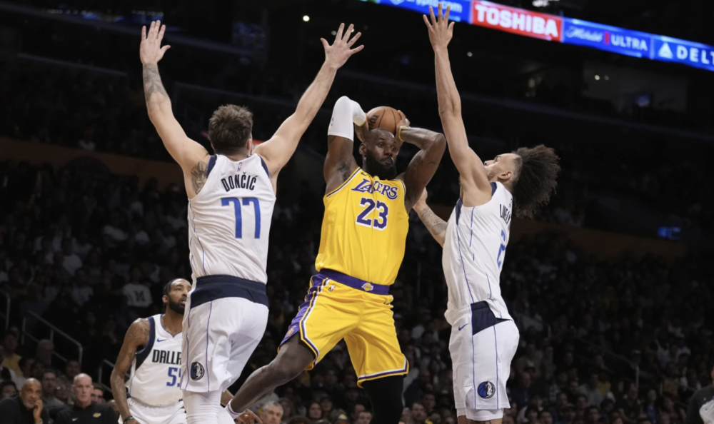 独行侠险胜勇士，恩比德点燃赛场