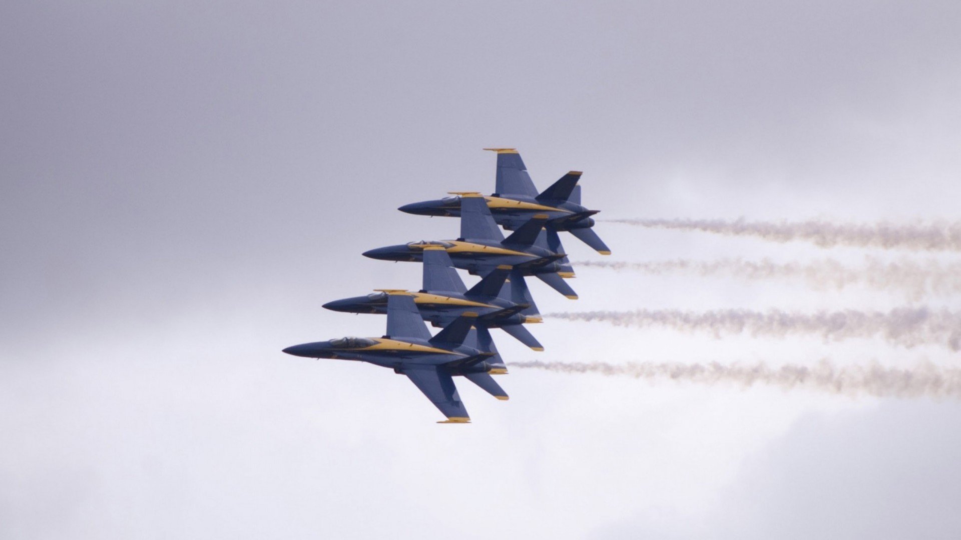 赛道风云与球场智斗，广厦队如何在F1街道赛式的焦点战中战术压制深圳队？