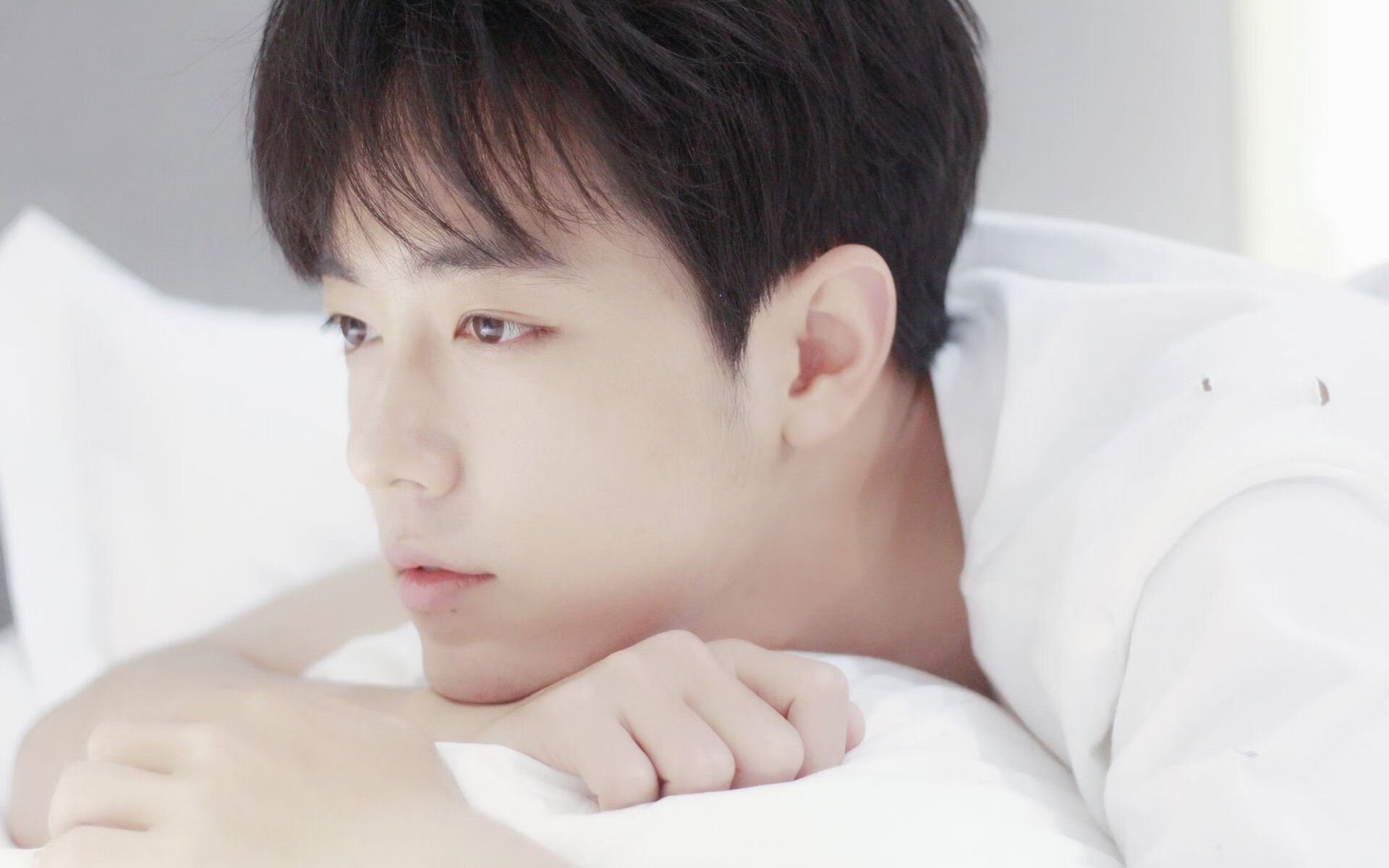 开云体育在线-唯一性之夜，当火箭逆转广厦与库里接管季后赛，书写偶然与必然的篮球史诗