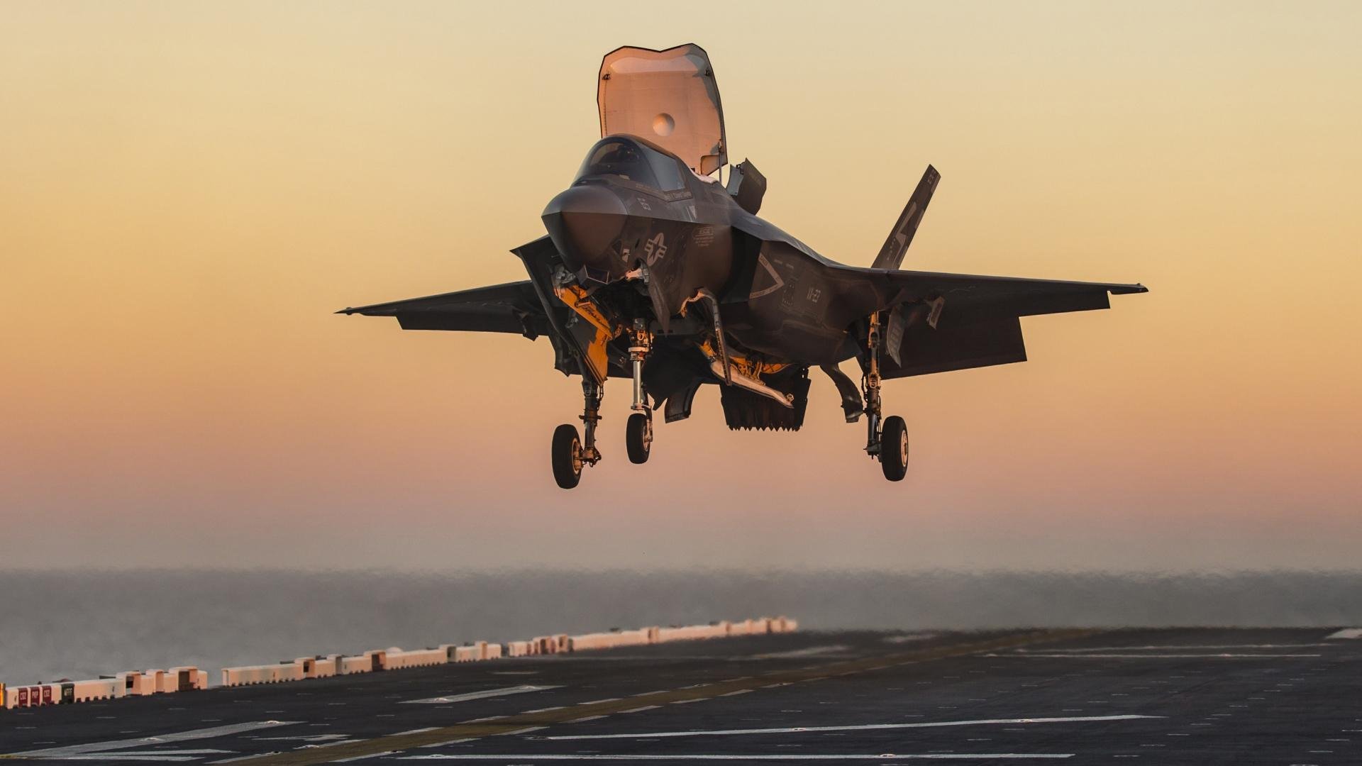 牙买加黑马狂飙，F1年度争冠焦点战中以绝对实力正面击溃中国劲旅